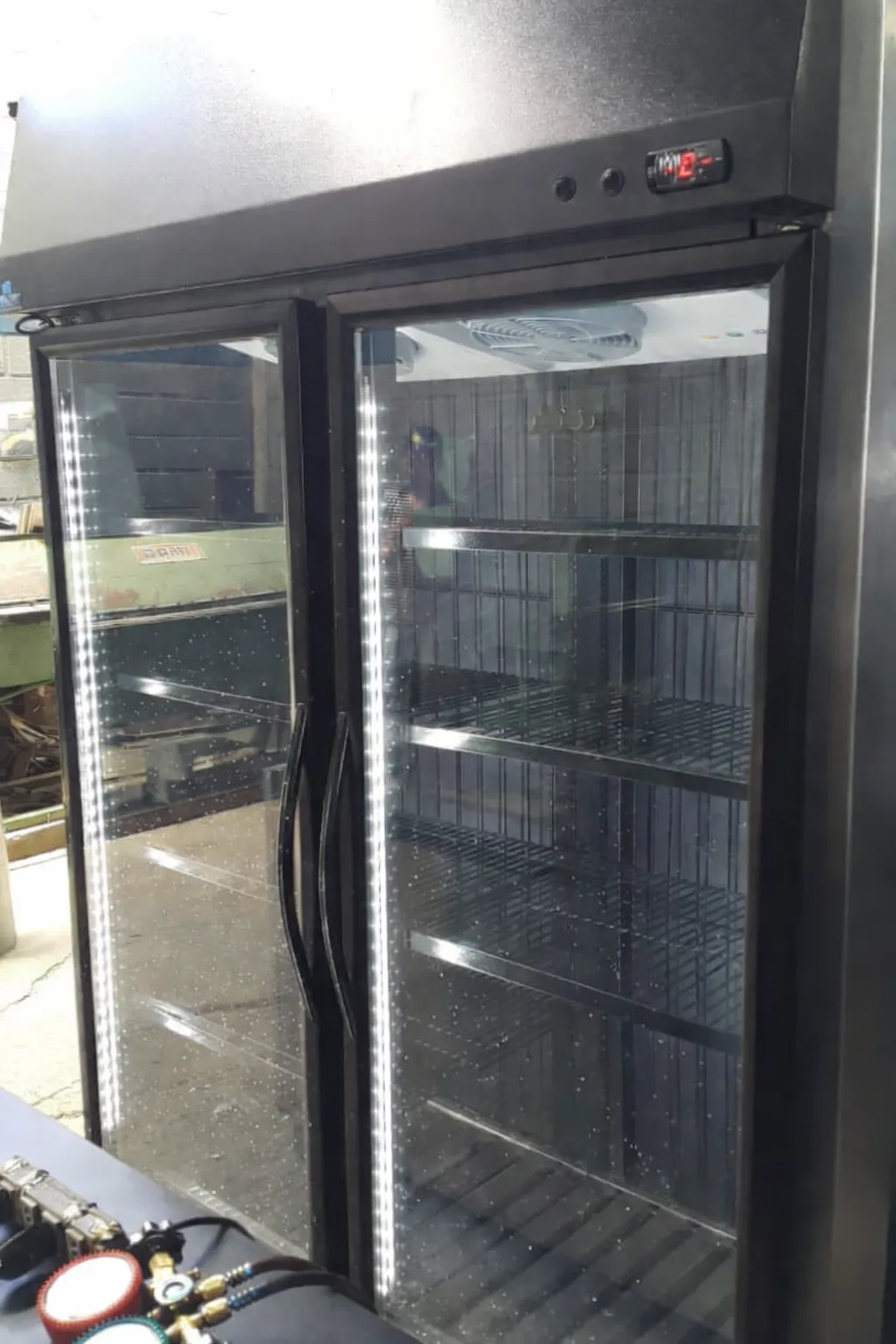 Refrigerador Expositor Realfrio 2 portas com LED